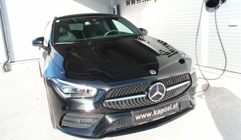 MERCEDES-BENZ CLA 200 d Shooting Brake voll