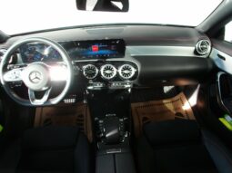 MERCEDES-BENZ CLA 200 d Shooting Brake voll