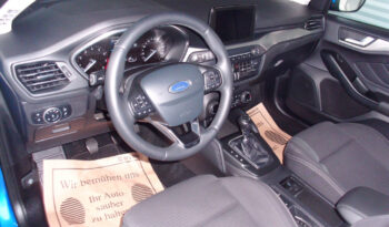 Ford Focus Titanium 1l 125PS M6 voll